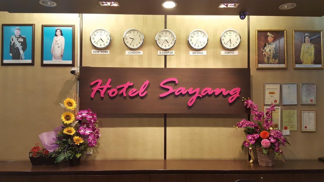 Sayang Hotel Кулаи Экстерьер фото